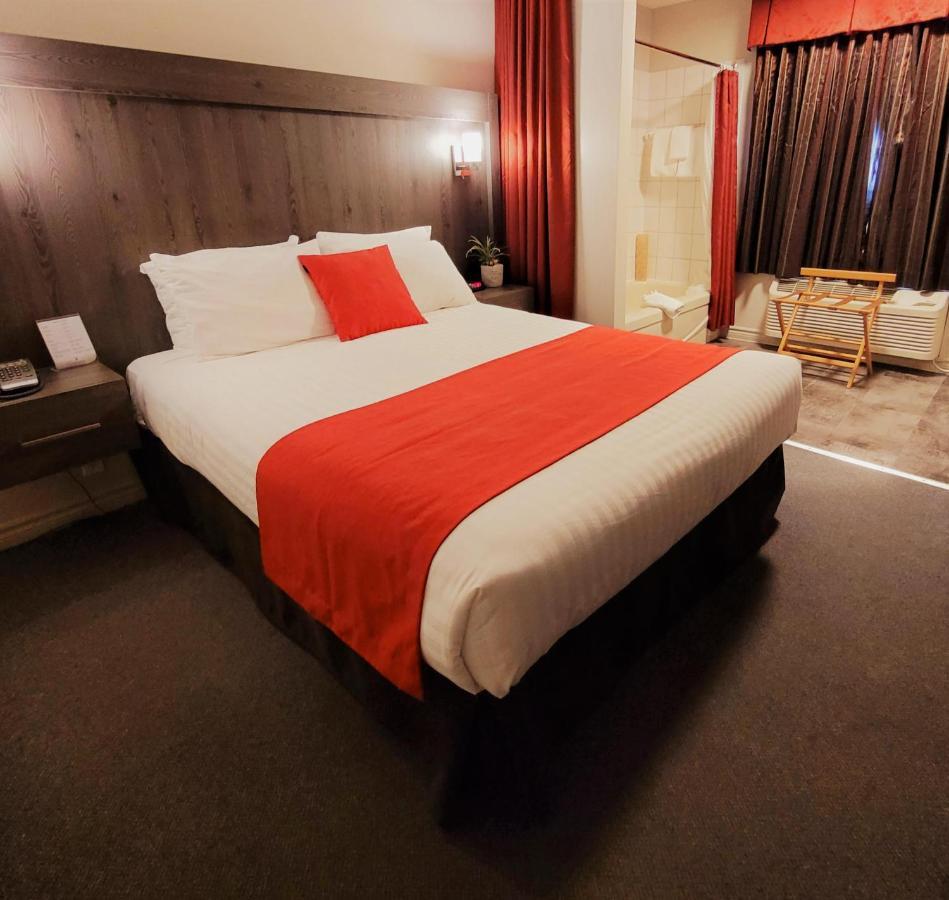Et Le Chateauguay Hotel