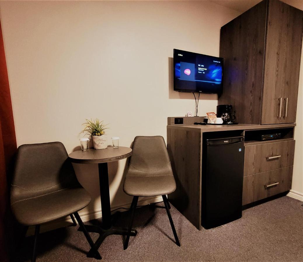 Hotel Et Le Chateauguay