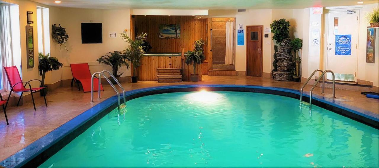 Et Le Chateauguay Hotel