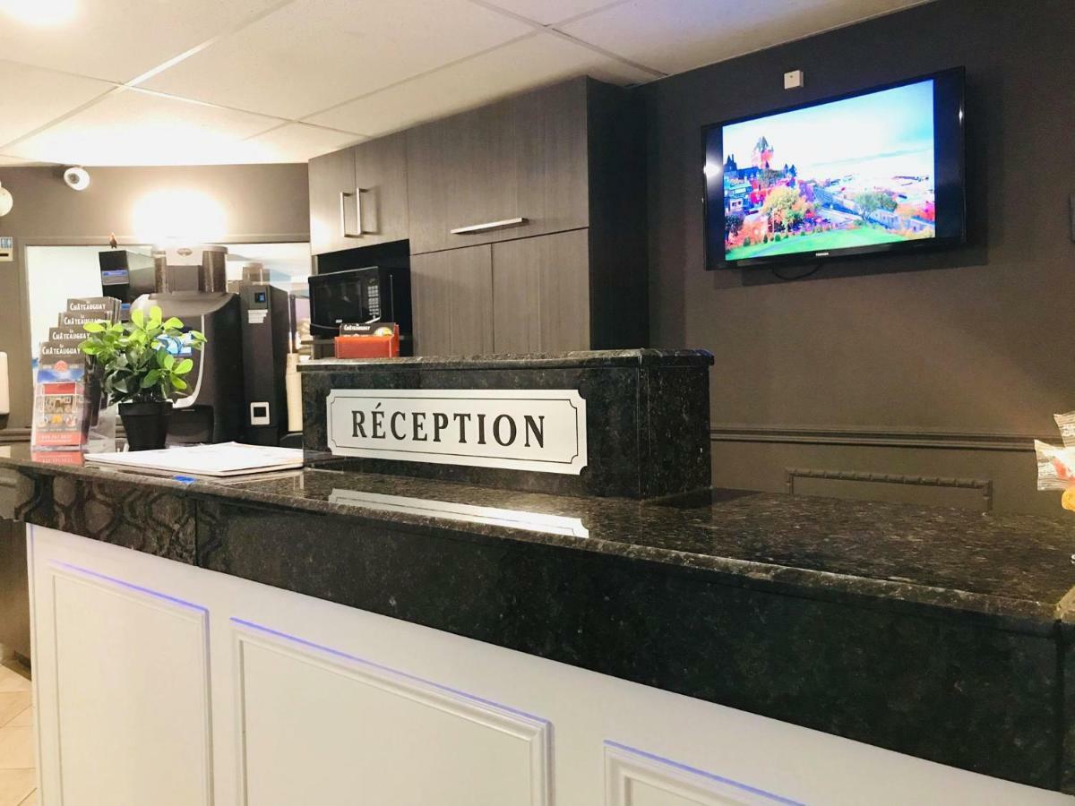 Et Le Chateauguay Hotel
